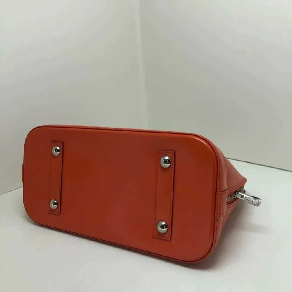 Louis Vuitton Women Pre-Loved Bag Very Good Condition